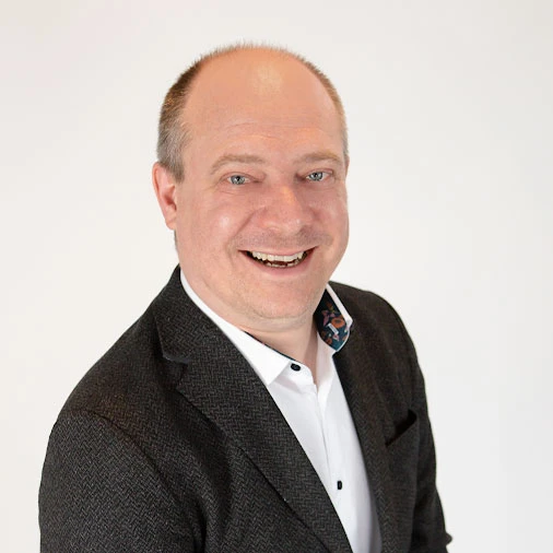 Chris Royles headshot