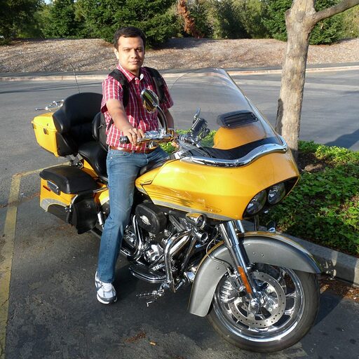 Srinivas Sudhindra Headshot