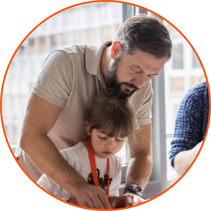 Dia de levar as crianças para o trabalho em Budapeste