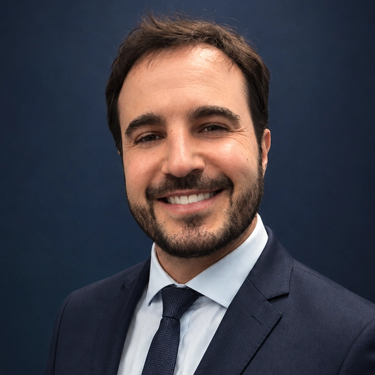Tiago Strapazzon Severo, Tax Auditor, SEF/SC